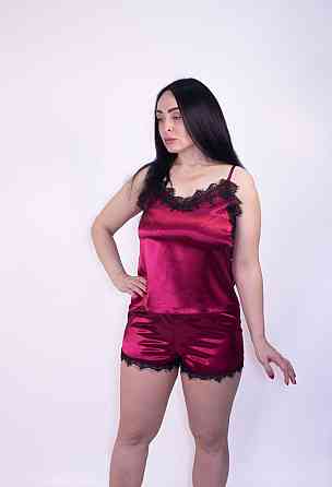 Піжама жіноча атласна майка і шорти з мереживом Бордовий 46 Харків