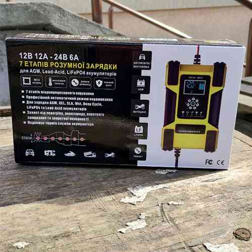 Розумний зарядний пристрій авто акумуляторів 12В-12А 24В-6А РК FOXSUR FBC122412D Вінниця
