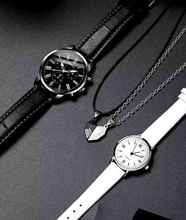 Подарочный набор для мужчин и женщин 2 парные часы с 2 ожерельем серце диам 4см длин 24см шир 2см черно-белый Киев