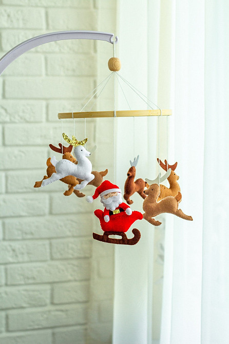 Дитячий мобіль на ліжечко для немовлят WooolyWool «Санта» Київ - фото 2