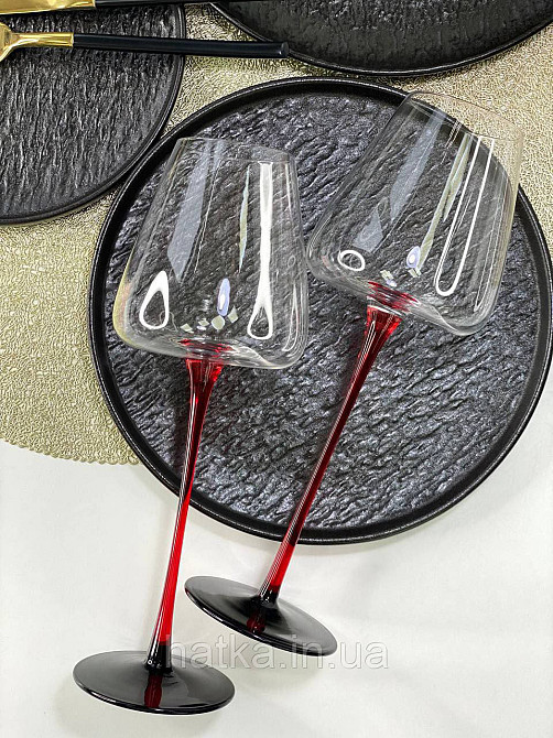 Набір високих келихів 6 шт. для вина 570 мл «Червоний стиль» прозорий із червоною ніжкою Київ - фото 4