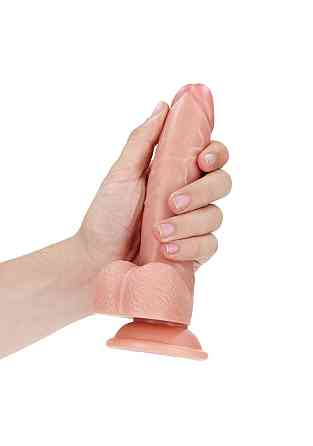Изогнутый реалистичный фаллоимитатор с мошонкой и присоской, 20 см Sex Aura Киев