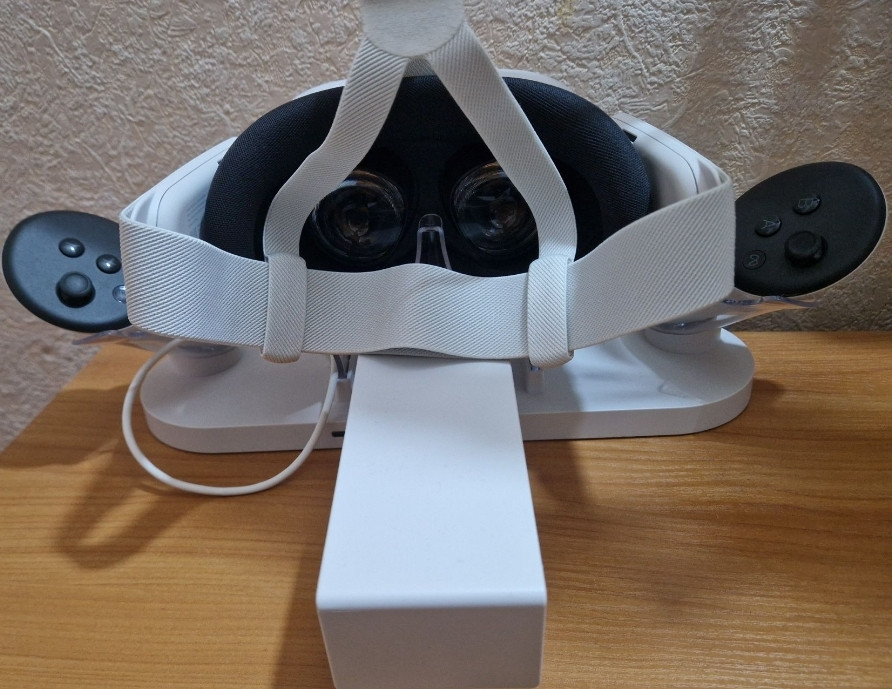 Окуляри VR Oculus Quest 3s(256Gb) з підставкою. Київ - фото 7