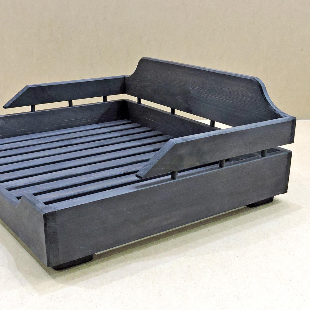 Лежак деревянный для собаки 