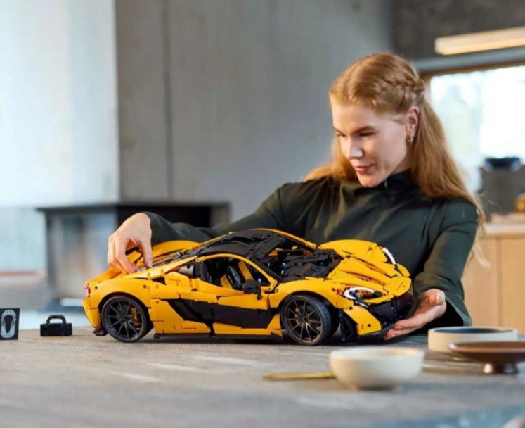 Конструктор машинки Technic McLaren P1 маштаб 1:8 3893 деталей Техник Макларен желтая Киев - изображение 8