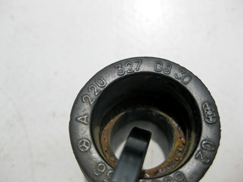 Mercedes-Benz  A2203270830 Гумовий буфер кронштейна компресора пневмопідвіски S-class short W220 CL C216 S-class short W221 S-class long V220 S-class  Одеса - фото 4