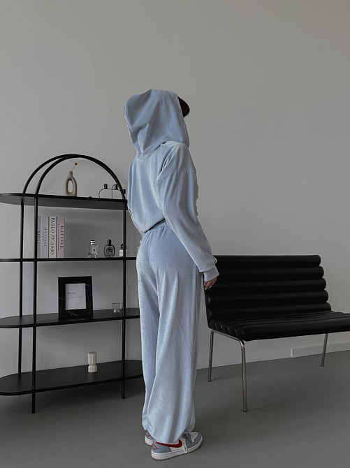 Жіночий м'який прогулянковий костюм-двійка: кофта та штани з велюру Блакитний, 42/44 Одеса - фото 3