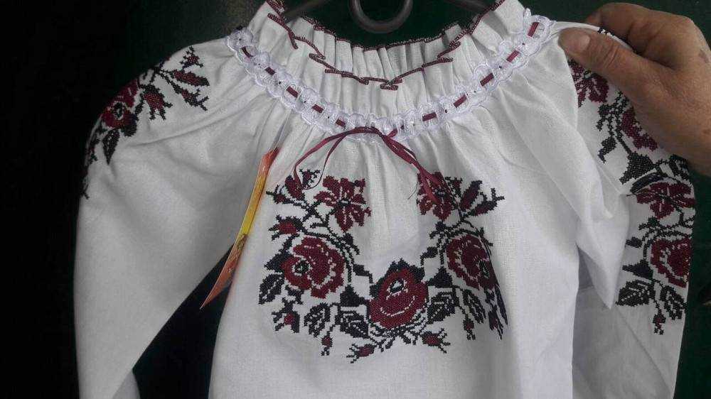 Блузка ВИШИВАНКА з трояндами (р.44-46) Київ - фото 1