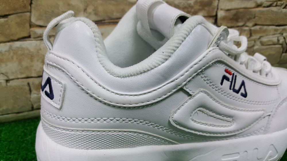 Женские кроссовки FILA Disruptor II 