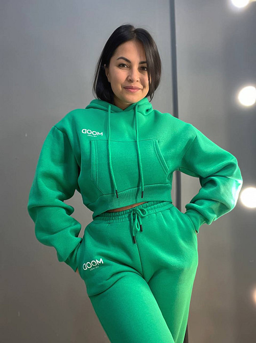 Костюм женский Quzen 493-497 укороченное худи с капюшоном MOOD брюки резинка утепленный зеленый, зеленый, S Киев - изображение 15