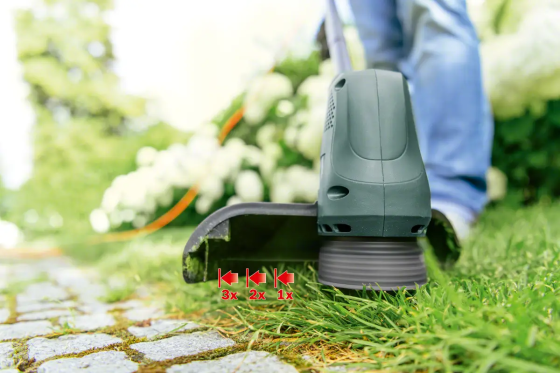 Потужній тример електричний садовий для трави Bosch EasyGrassCut 26 : 280 Вт, 12500 об/хв, волосінь, 26 см Київ