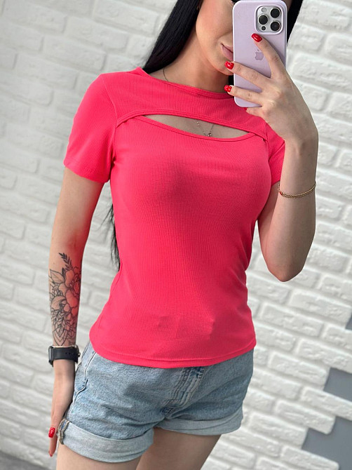 Футболка з вирізом "Bianka" оптом | Норма 46-48, Рожевий (неон) Київ - фото 1