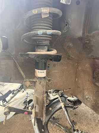 Передня права стійка Kia Sportage 2016-2020, 1.6 (у зборі) Київ