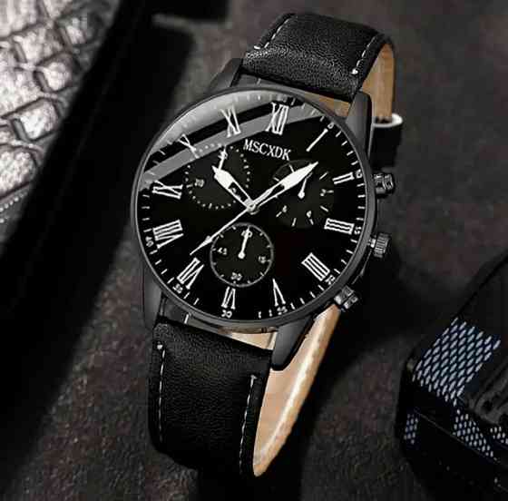 Подарочный набор для мужчин наручные часы с браслетом кулоном кольцом и кошельком черный Киев