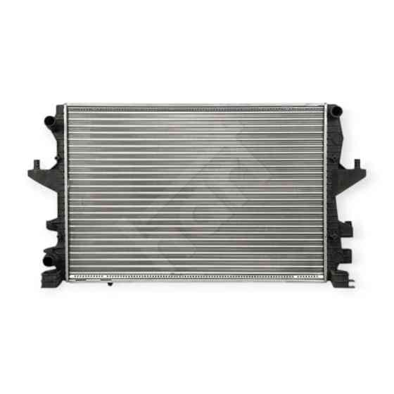 Радіатор охолодження двигуна автомобіль Фольцваген T5 2.5TDI 03- Мукачево