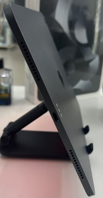 Планшет: iPad Air 5 64Gb Wi-Fi Space Gray Neverlock A2588 Киев - изображение 4