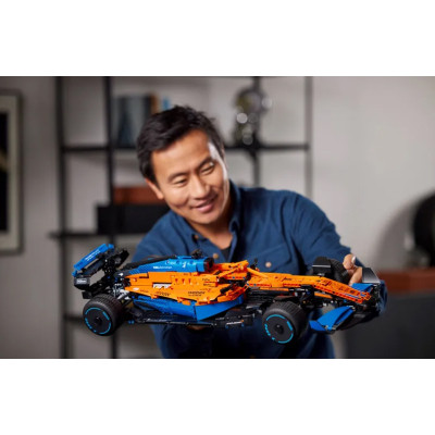 Конструктор LEGO Technic Гоночный автомобиль McLaren Formula 1 (42141) Винница - изображение 3