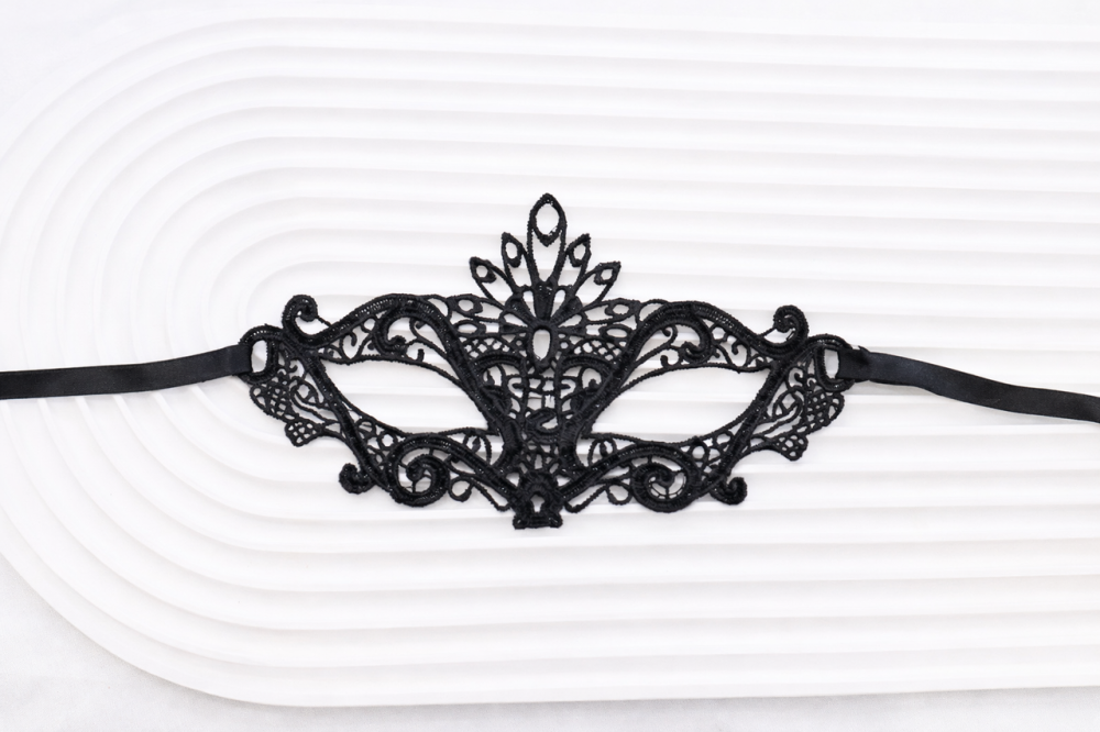 Маска карнавальная кружевная коронованная one size черный Киев - изображение 1