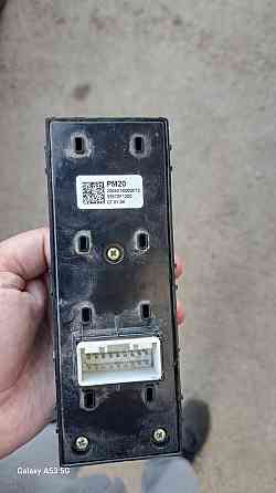 Оригінальний блок керування склопідіймачами на Kia Sportage 2020 року Київ