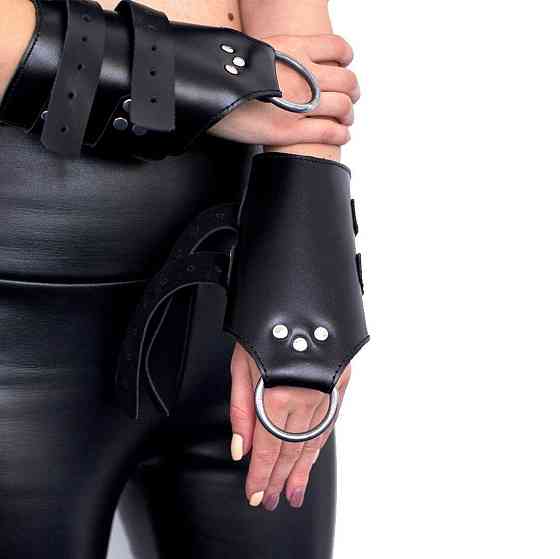 Манжети для підвісу за руки Art of Sex – Kinky Hand Cuffs For Suspension, чорні, натуральна шкіра Sex Aura Київ