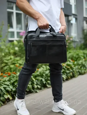 Стильная и практичная мужская сумка из натуральной кожи черного цвета ST Leather Киев