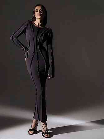 Женское силуэтное макси платье с длинным рукавом вискоза Одесса