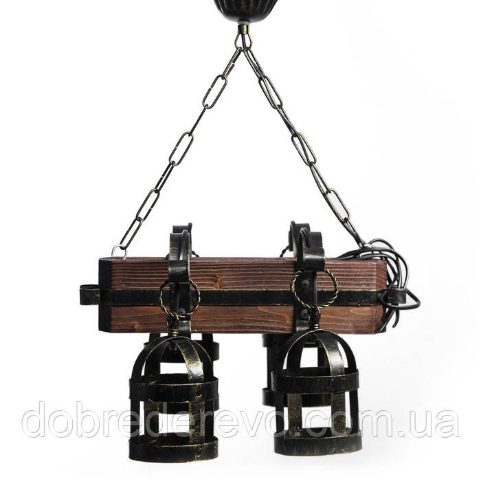 Люстра деревянная с элементами ковки 
