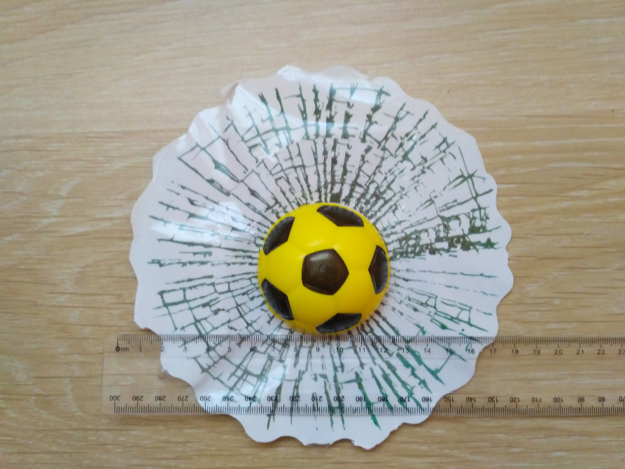 М'яч футбольний жовтий у вікні авто наклейка прикол Київ - фото 2