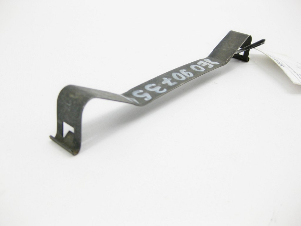 VAG  8E0907354 Фіксуюча скоба кришки корпусу блоків керування Audi A4 A6 R8 RS4 RS6 Seat Exeo Skoda Superb VW Passat Одеса - фото 7