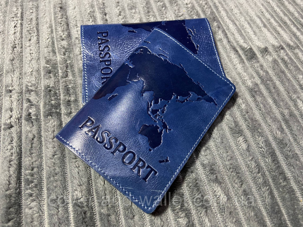 Синя шкіряна обкладинка на паспорт карта світу ST Leather Київ - фото 1
