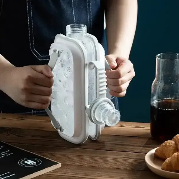 Портативная силиконовая форма для льда бутылка 2 в 1 ICE CUBE TRAY складная на 17 шариков Коломия - фото 2