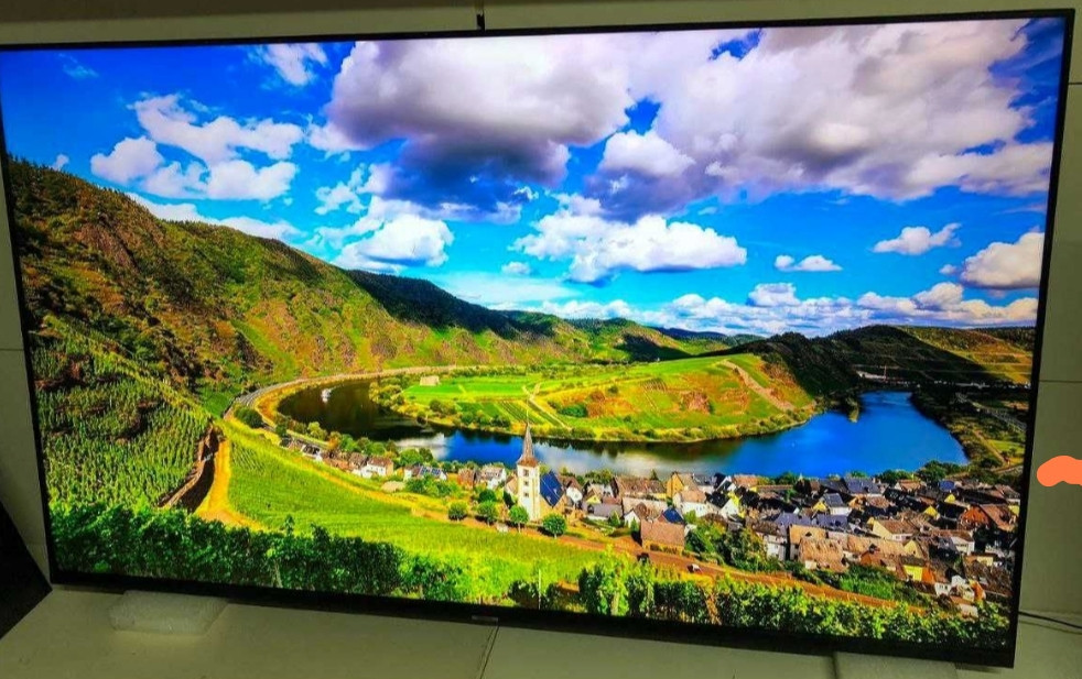 Телевизор: 55