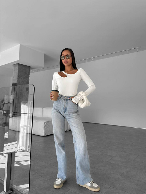 Женский стильный топ с вырезом микро дайвинг Молочный, 42/44 Одесса - изображение 8