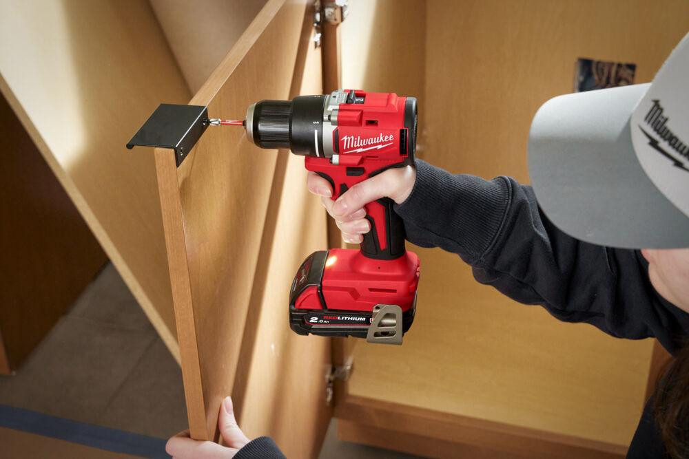 Дрель-шуруповерт аккумуляторный MILWAUKEE, M18 BLDDRC-202C Одесса - изображение 2