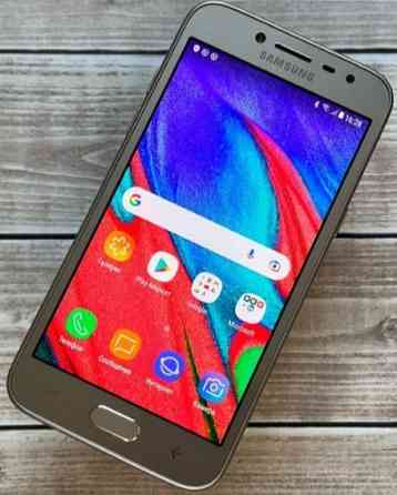 Смартфон Samsung Galaxy J2 Duos. Киев
