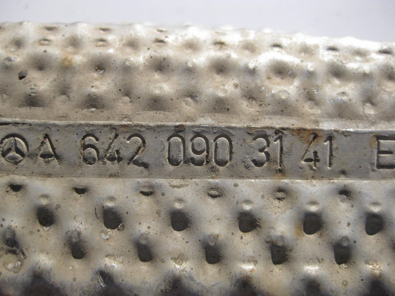 Mercedes-Benz  A6420903141 Кронштейн - захисний екран правого повітряного фільтра двигуна OM642 V6 3.0 cdi ML GLE W166 Одесса - изображение 3