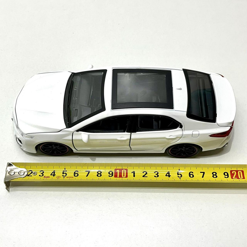 Машина Автосвит Тoyota Camry инерционная открывается дверь капот багажник 20 см Белая (AP-1787) Чернігів - фото 6