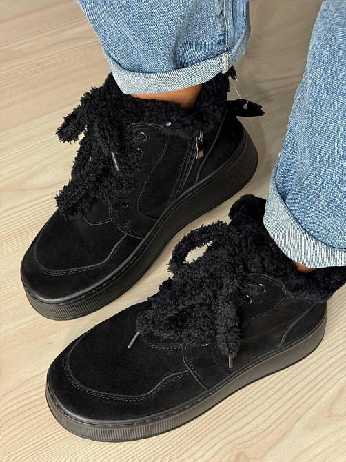 Ботинки женские Hengji 307-5 натуральная замша утепленные на высокой подошве черные, 38, 24 см Киев - изображение 11