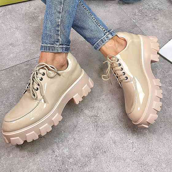 Жіночі лакові Бежеві Броги Туфлі Оксфорди на Танкетці Шкіряні Мокасини (розміри: 36,37,38,39,40,41) Дніпро