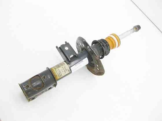 Mercedes-Benz  A1173231600 Передній амортизатор правий CLA Shooting Brake X117 CLA C117 A-class W176 Одеса