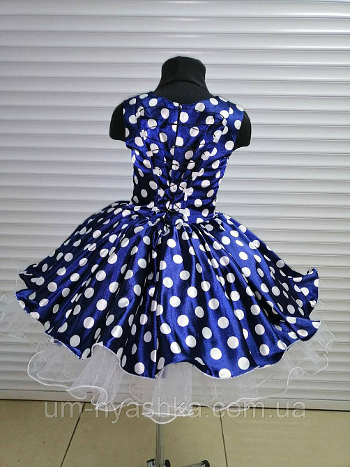 Пышное нарядное платье в ретро стиле 