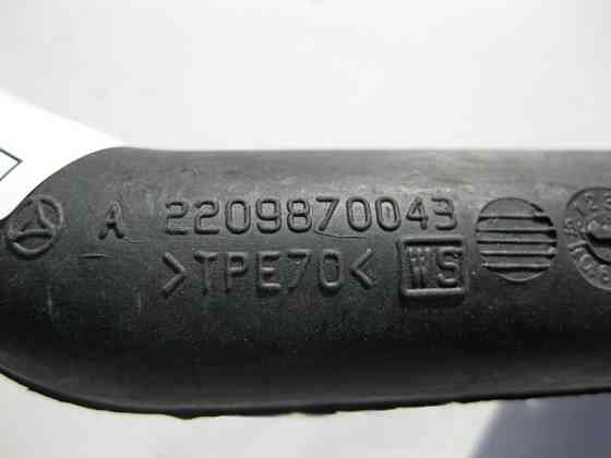 Mercedes-Benz  A2209870043 Вентиляційна трубка короба блоку запобіжників у моторному відсіку праворуч S-Class W220 CL C215 Одеса