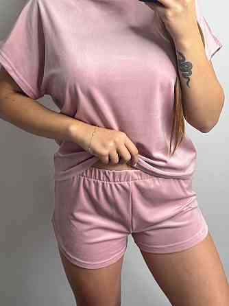 Пижама женская футболка + шорты из плюшевого велюра Пудровый S Харьков