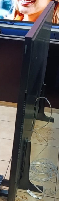 Телевизор Samsung 43