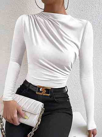 Женский базовый лонгслив с драпировкой микродайвинг Белый, 46/48 Одесса