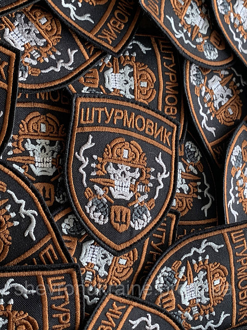 Шеврон ШТУРМОВИК (Форма щит. На липучке) Размер 9x7см Киев - изображение 3