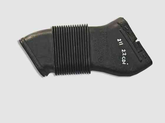 Mercedes-Benz  A6110940487 Впускний патрубок на повітряний фільтр двигуна OM646 R4 2.2 cdi E-Class W211 Одеса