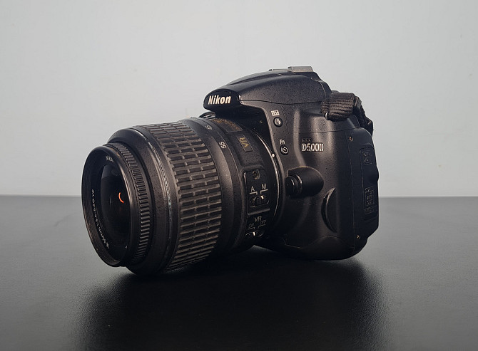 Дзеркальний фотоапарат Nikon D5000 + kit об'єктив 18-55 + сумка + SD 64GB Клевань - изображение 1
