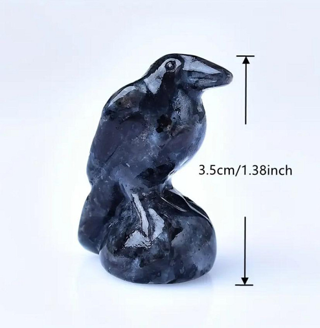 Ворона з натурального каменю лабродариту розміром 35 мм , сувенір із чорного лабродариту Київ - фото 3