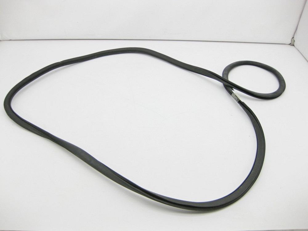 VAG  6Q4867912D Ущільнювач передніх дверей VW Polo 9N 5DRS Одесса - изображение 5